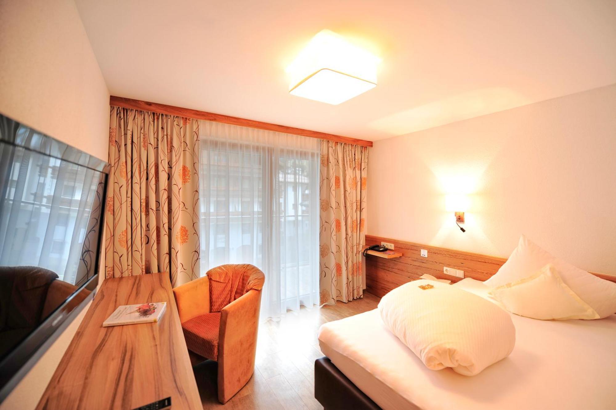 Hotel Arnika Ischgl Bagian luar foto