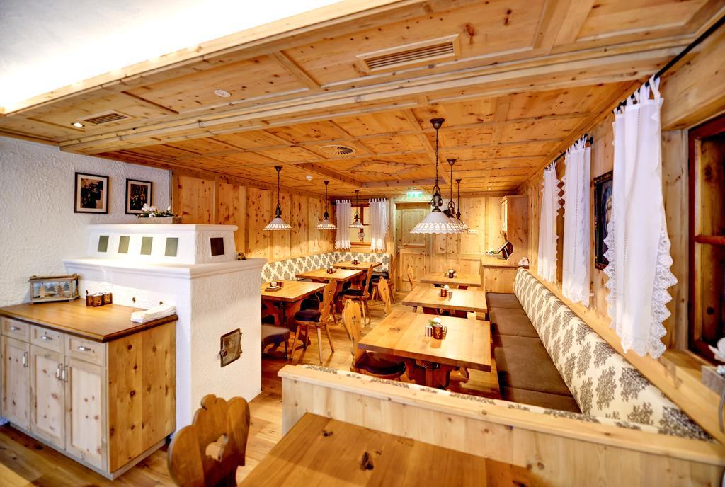 Hotel Arnika Ischgl Bagian luar foto
