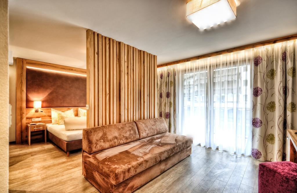 Hotel Arnika Ischgl Bagian luar foto