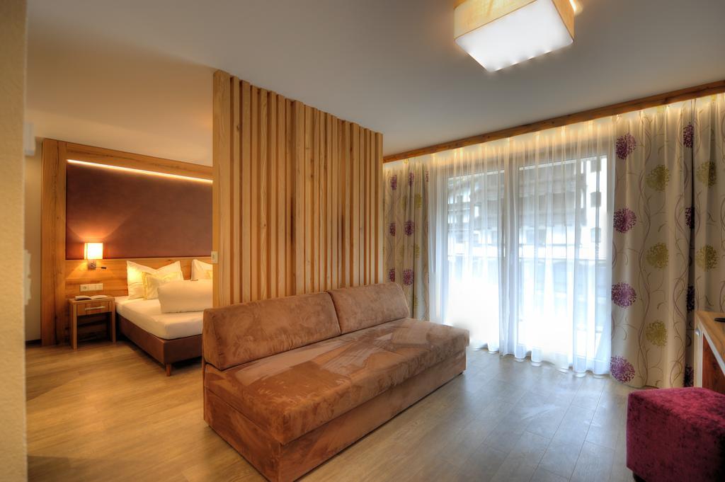 Hotel Arnika Ischgl Bagian luar foto